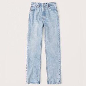 Ultra High Rise 90s Straight
Jean